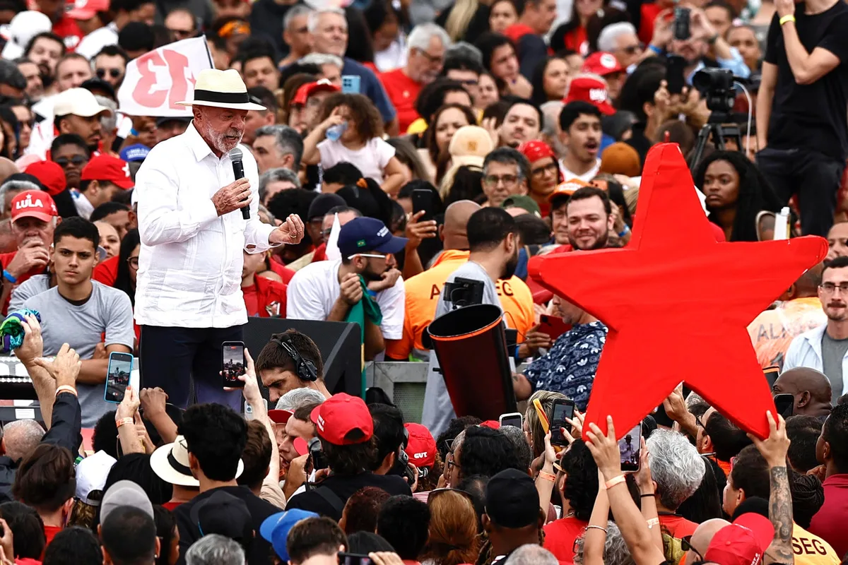 Peleado con Trump y Milei e impulsado por la economía: así larga Lula su campaña