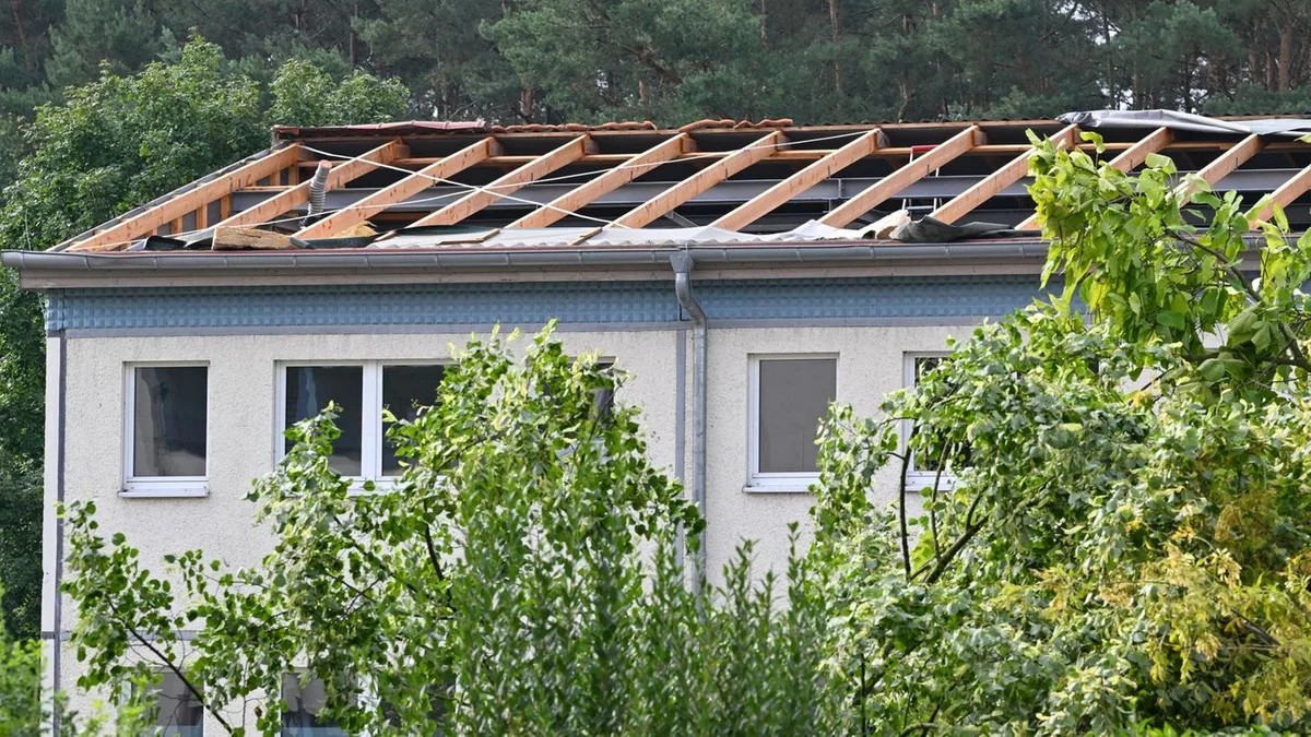 Unwetter im ganzen Land: Tornado fegt über Brandenburg – und hinterlässt Spur der Verwüstung