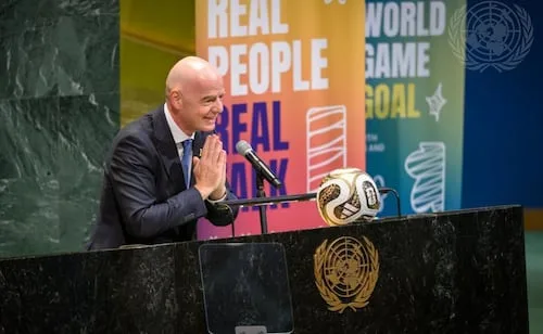 Gianni Infantino busca "oportunidades, acceso y recursos" para que más equipos puedan competir a nivel mundial