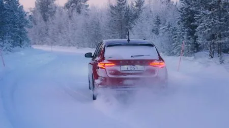 ADAC-Winterreifentest 185/65 R15: Neun von 16 Reifen nicht empfehlenswert