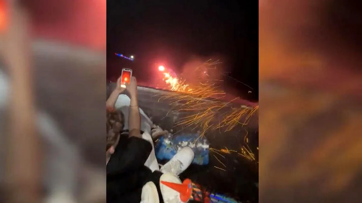 Washington: Tödlicher Waldbrand: Video zeigt, wie Jugendliche Feuerwerk aus Auto schießen