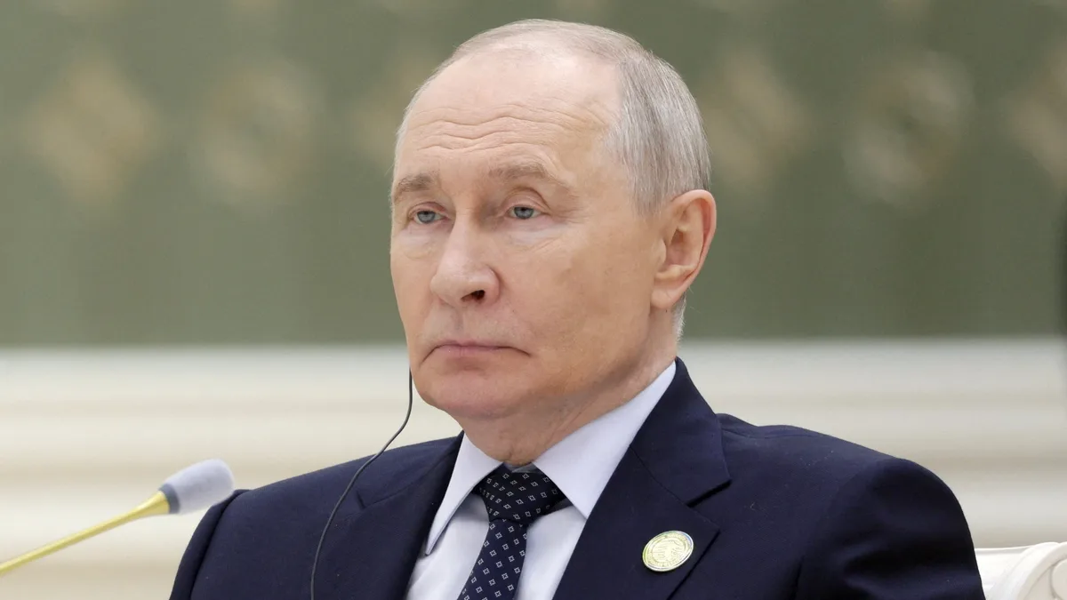 Putin Trapped in His Plane Amid Massive Drone Attack