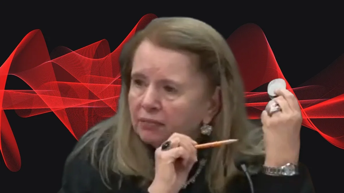 ¿Qué es un implante coclear como el que usa la ministra de la SCJN, Loretta Ortiz?