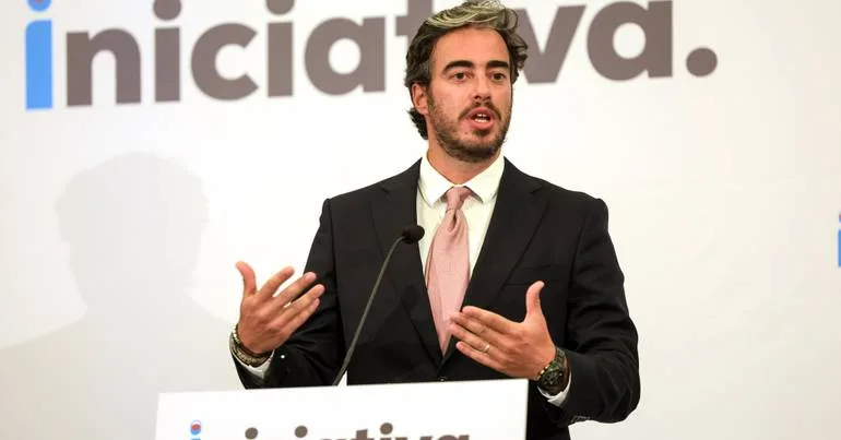 "Montenegro siga Cavaco e veja que há ministros para sair"