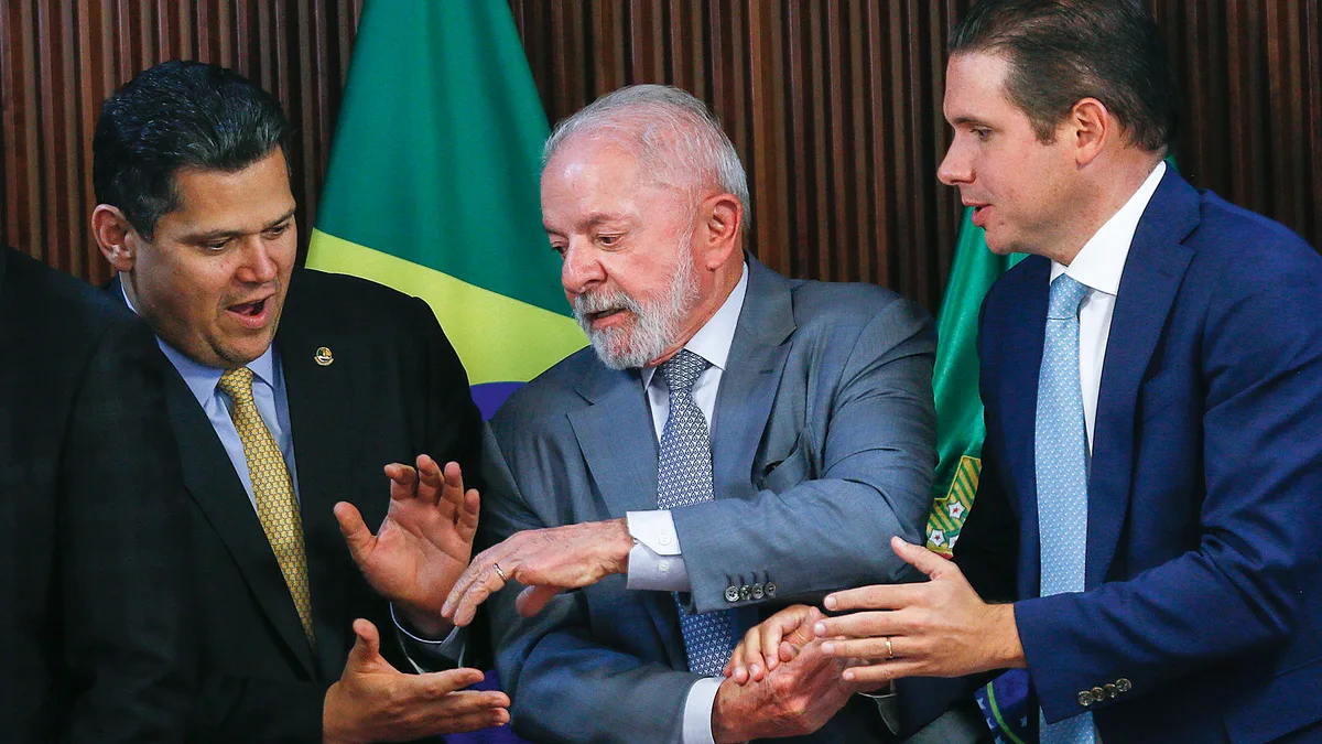 ‘Dia importante para o nosso futuro’, diz Lula sobre agenda com Alcolumbre e Hugo Motta