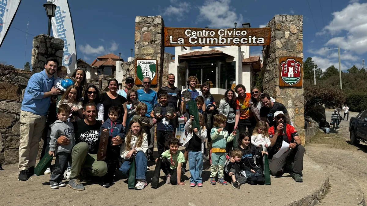 Cómo es la carrera de aventura entre padres e hijos: “Voy con mis tres chicos y ellos me piden volver”