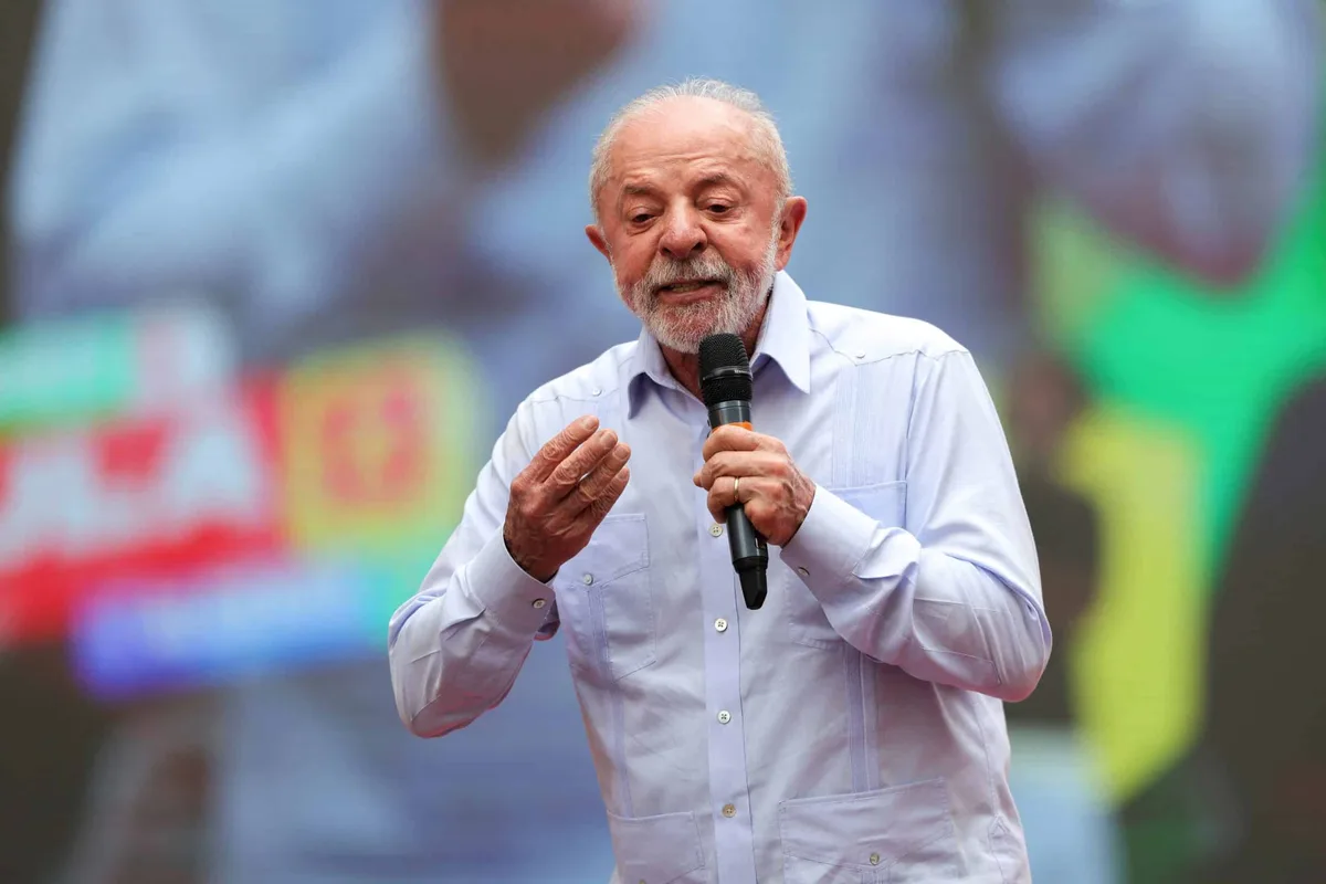 Lula diz que ministro do STF não pode ocupar cargo para ficar rico