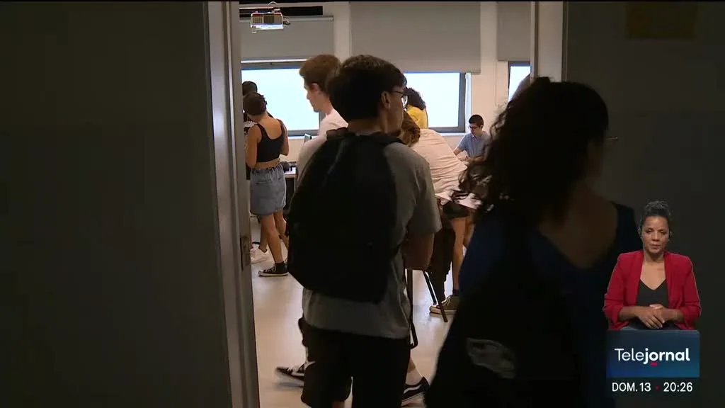 Vida de professor. Docentes de quatro gerações contam como encaram a profissão