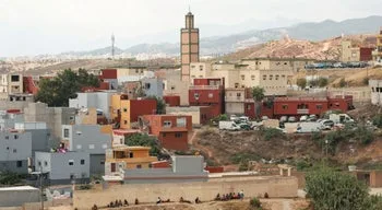 Manifestantes bloqueiam distribuição de alimentos da Cruz Vermelha a migrantes