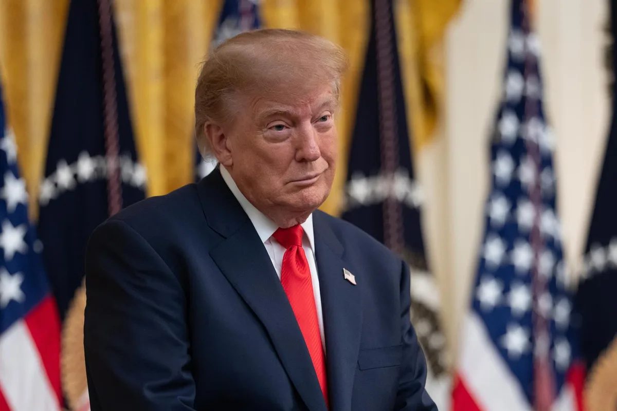 Trump arremete contra la nueva Nobel de la Paz y afirma que el "desacreditado" premio debería ser suyo