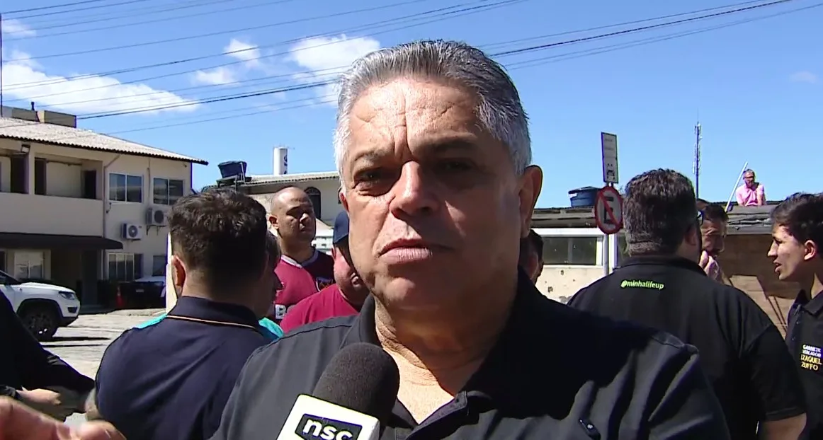 Eleições 2026 em SC: João Rodrigues visita moradores e áreas afetadas por fortes chuvas em Biguaçu