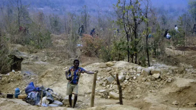 Novo regulamento vai reorganizar setor mineiro em Moçambique, diz Chapo