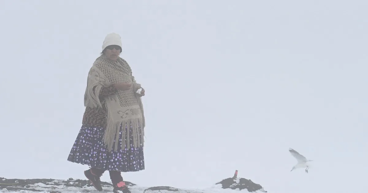Inusuales nevadas en Bolivia dejan miles de familias damnificadas