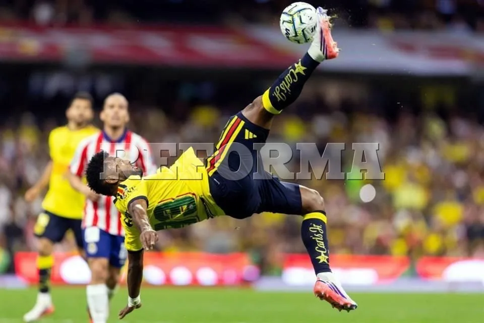 Rescata Borja al América con doblete; queda Clásico empatado