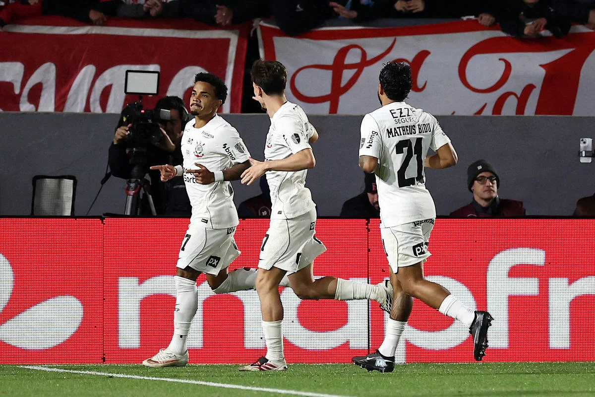 Flamengo e Palmeiras provam força, e Corinthians aposta tudo na Libertadores