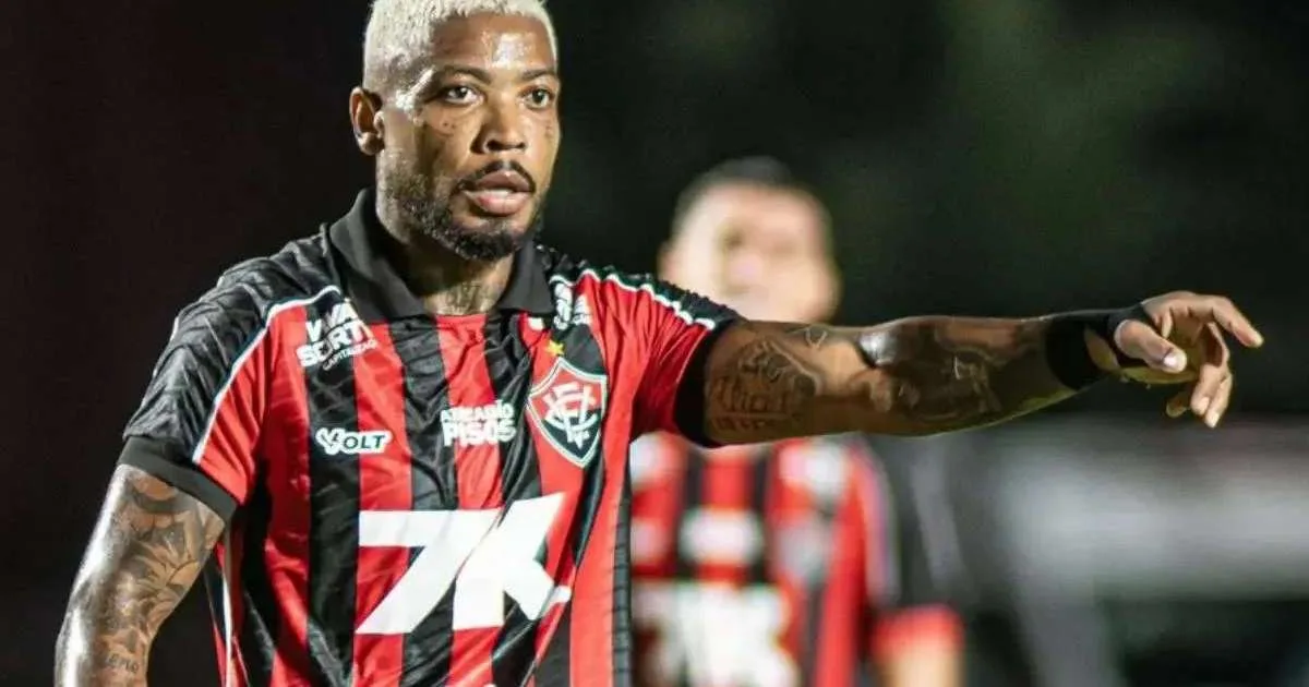 Vitória vence o Botafogo e coloca Franclim Carvalho na berlinda