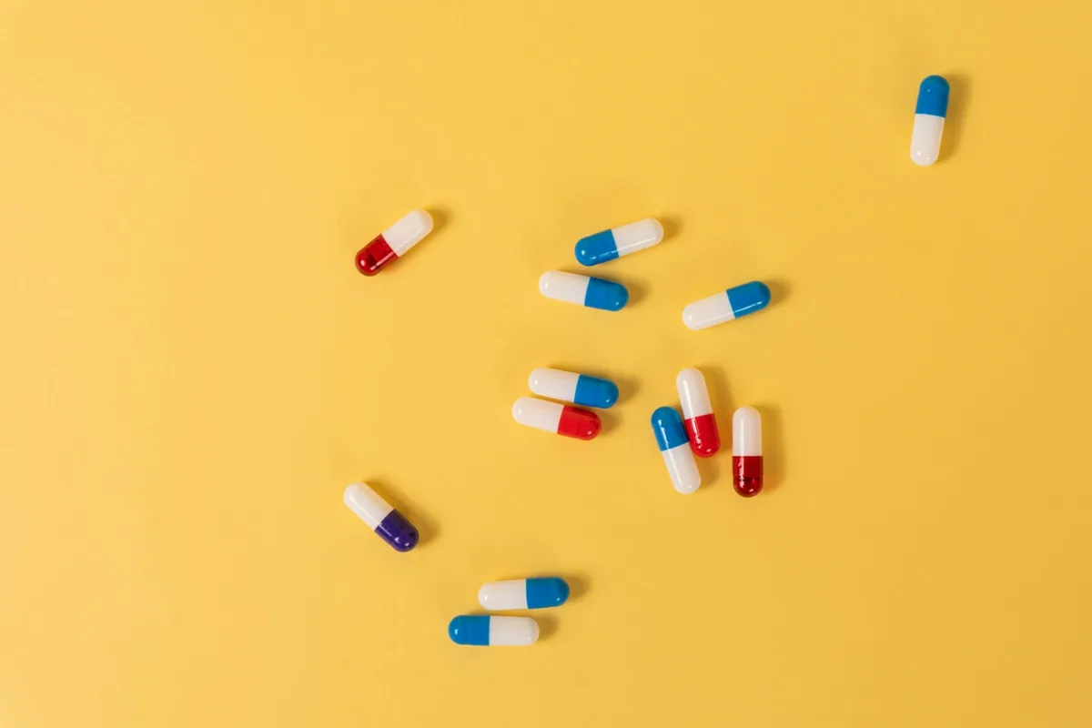 Venda de medicamentos e produtos de saúde por marketplaces e apps