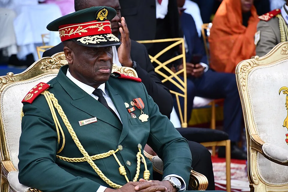 Guiné-Bissau aprova nova Constituição que amplia poderes presidenciais; oposição denuncia ‘continuidade de golpe’