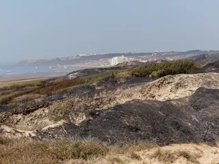 L’incendie dans le Pas-de-Calais serait lié à des tentatives de traversées clandestines de la Manche