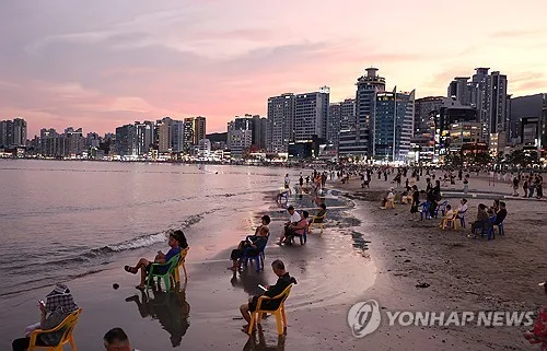 '9월에도 덥다' 부산 15일째 열대야…주말 폭염 꺾인다