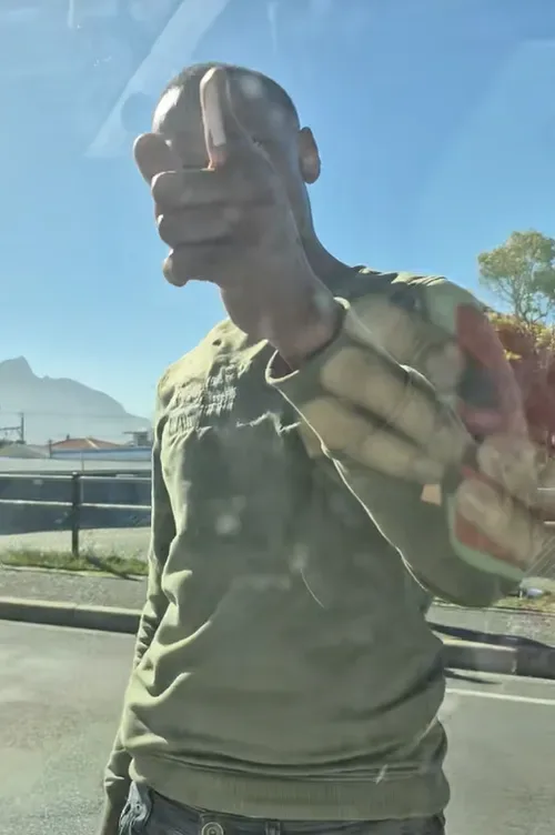 'I will kill you': Cape Town mother alleges taxi driver threatened her during road-rage incident