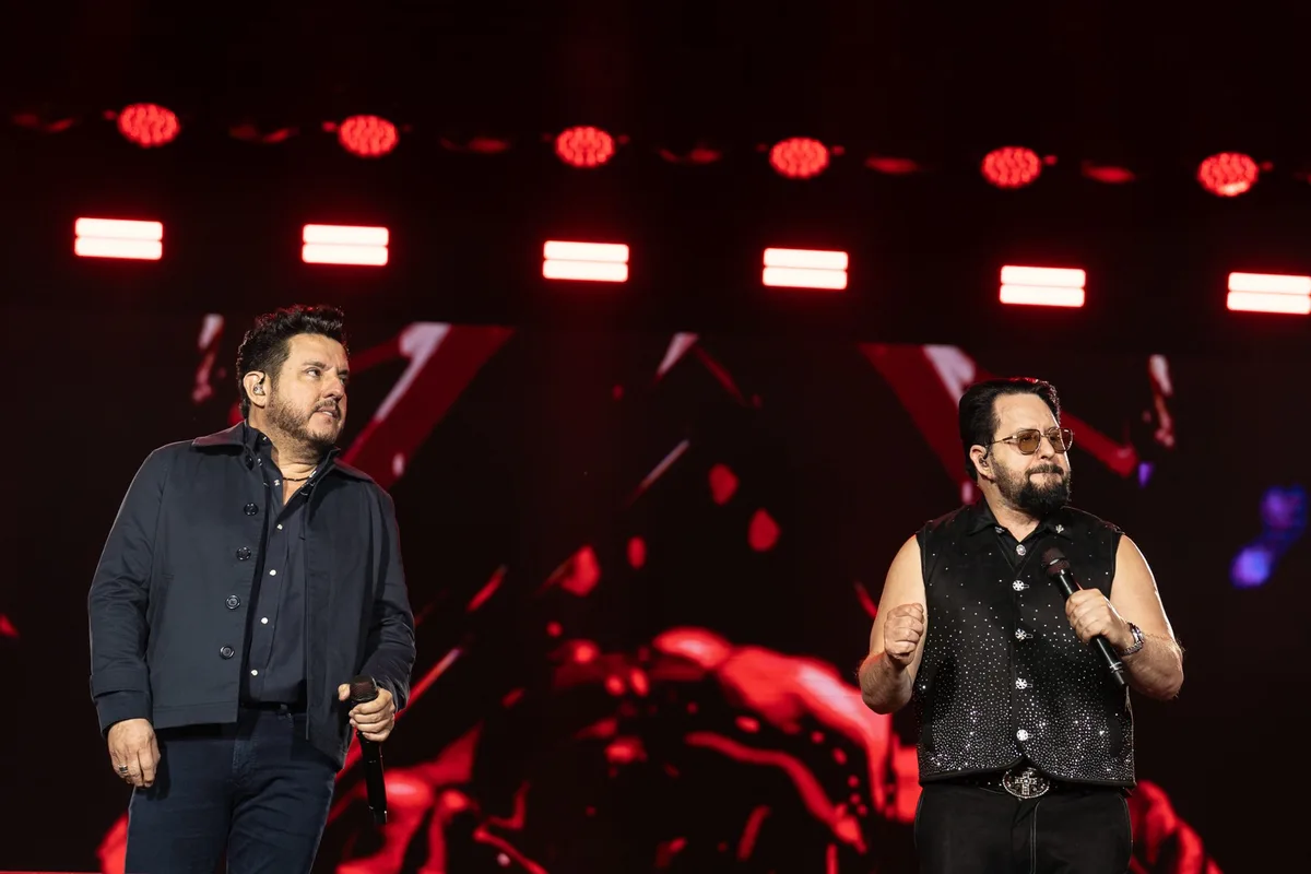 Bruno & Marrone embalam Barretos com sertanejo romântico e sucessos que atravessam gerações