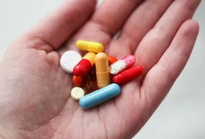 Prevén que mercado ilegal de medicamentos alcance los 38 mil 500 mdp