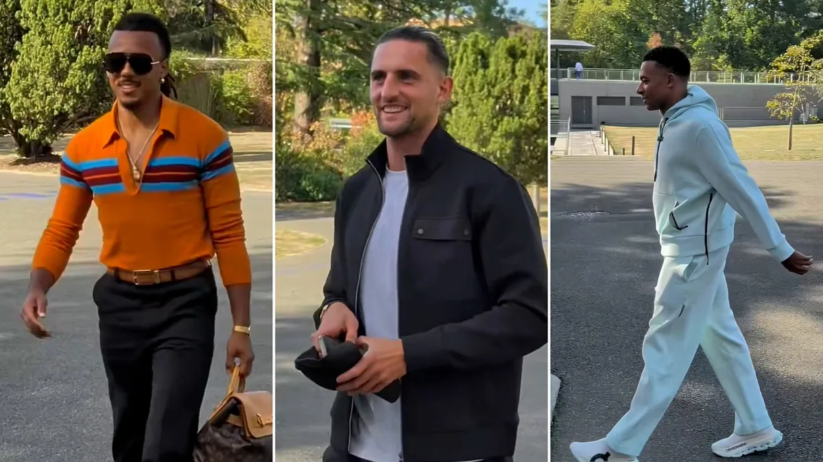 Así fue la llegada de los jugadores de la selección de Francia tras el nuevo reglamento que eliminó los “desfiles de moda”