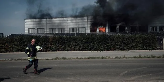 EN DIRECT, guerre en Ukraine : la Russie affirme avoir frappé des infrastructures ukrainiennes dans 142 zones ; plusieurs morts dans les oblasts de Donetsk et de Zaporijia