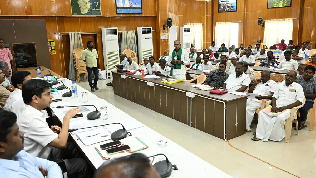 Farmers urge removal of water hyacinth, encroachments from waterbodies in Thoothukudi