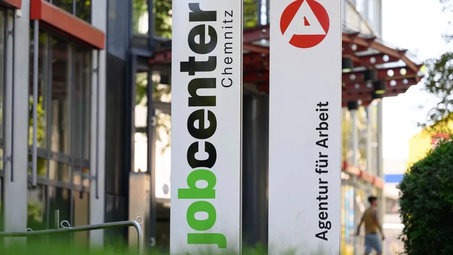 Arbeitsmarkt: Zahl der Beschäftigten sinkt im zweiten Quartal trotz Konjunkturbelebung