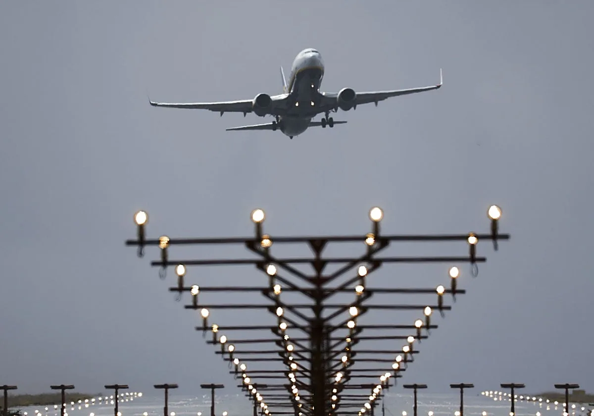 El aeropuerto de Santiago estrenará en diciembre cinco destinos internacionales de la mano de una nueva compañía