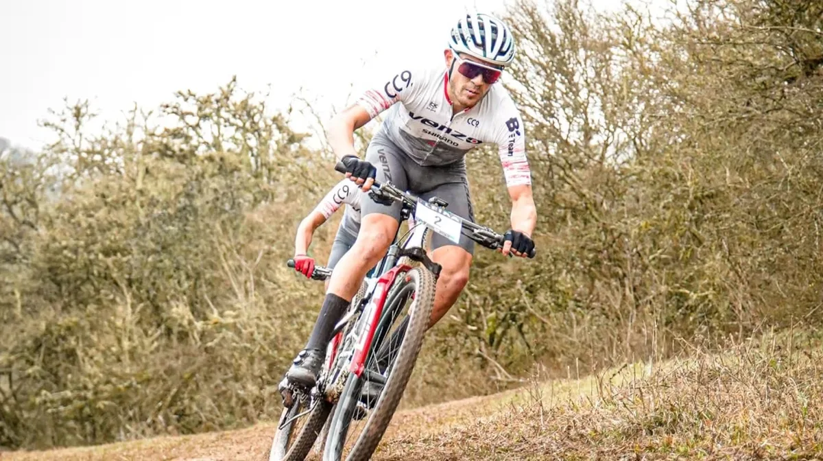 Fernando Contreras hizo historia en Mountain Bike con la conquista de la medalla dorada en los Juegos Suramericanos 2026