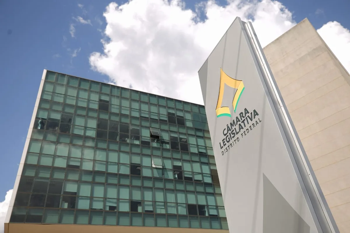 Golpista prometia cargos comissionados na CLDF com salário de R$ 18 mil