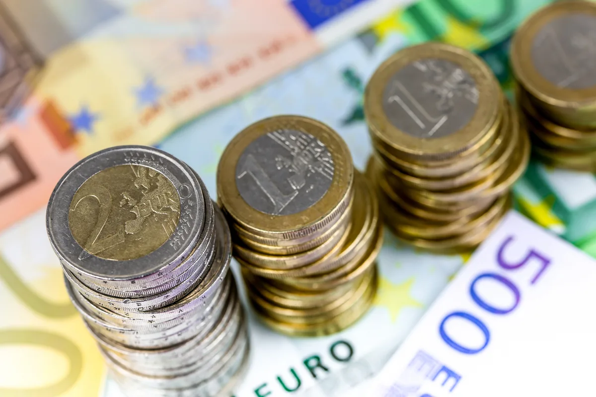 El PMI de la eurozona en agosto se mantiene sin cambios, con España e Italia como motores de crecimiento