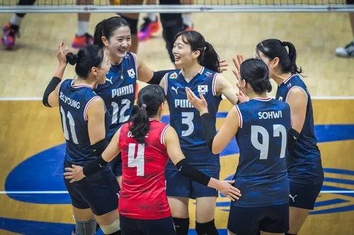 한국 여자배구, LA올림픽 티켓 걸린 아시아선수권서 일본에 완패