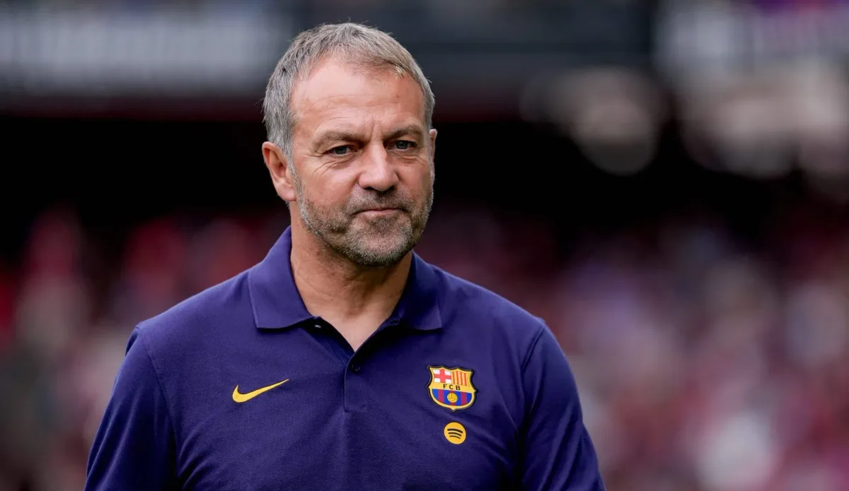 Entre bagatelas e milhões investidos, reforços do Barcelona mandam recado a Flick em amistoso