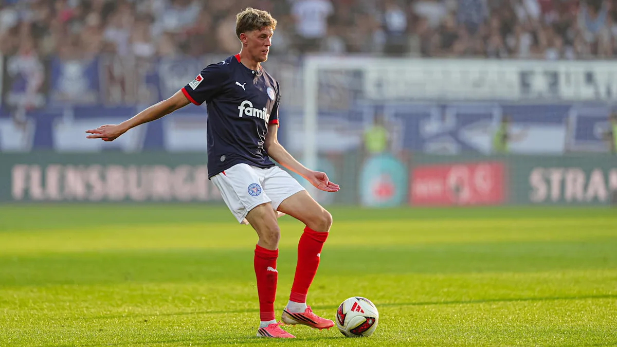 Bernhardsson für 5 Mio. nach Wolfsburg - Rebbe macht Kiel die Kasse voll