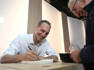 La fin d’un faux suspense : Raphaël Glucksmann, bientôt officiellement candidat à la présidentielle