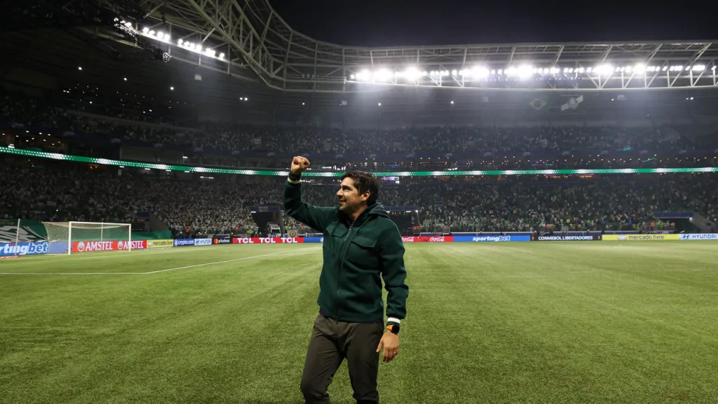 Palmeiras tem 70% de chance de vencer o Brasileirão e Flamengo 18%; veja o levantamento