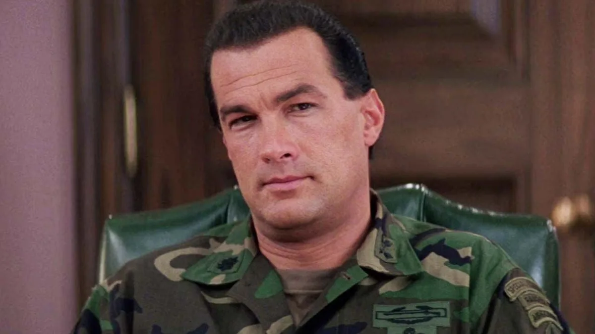 On ne s'attendait pas du tout à la mort de ce personnage ! C'est l'une des meilleures trouvailles qui rend surprenant ce film d'action des années 90