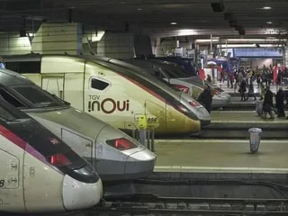 Aucun train ne part de Paris Montparnasse : une panne perturbe le trafic ferroviaire vers l’Ouest