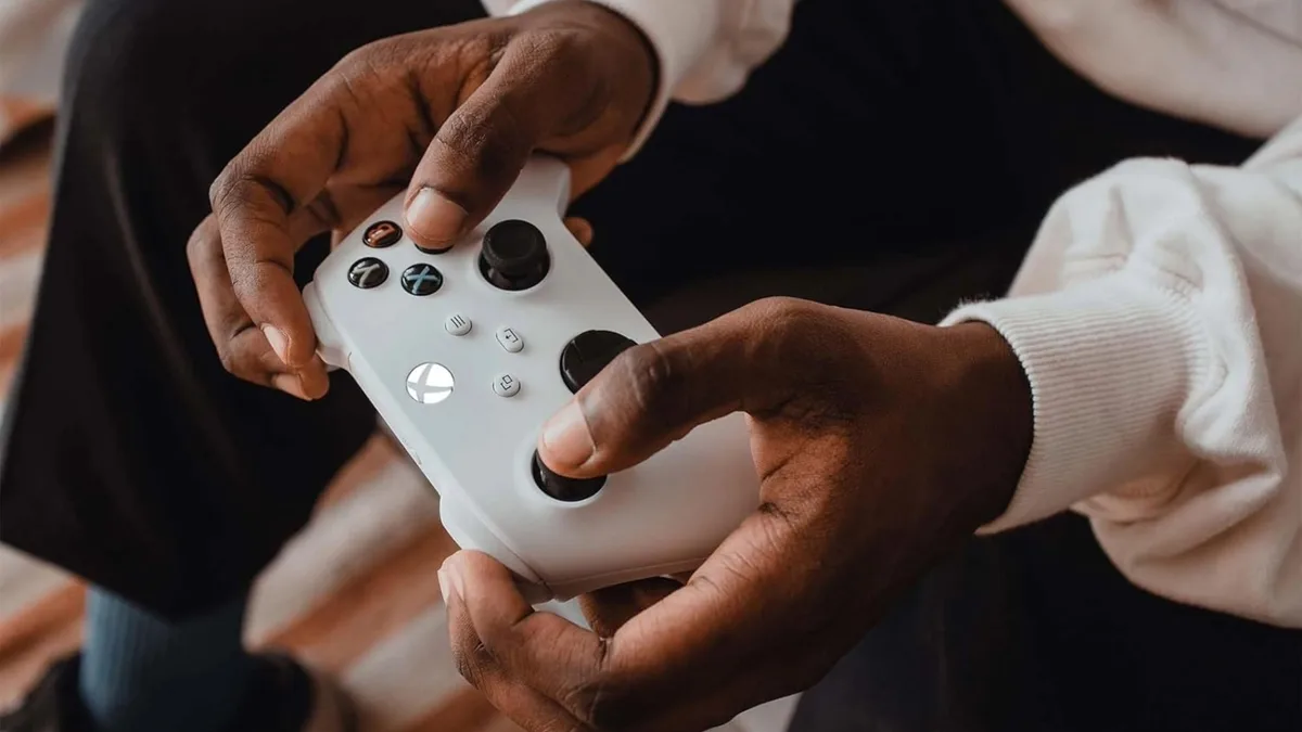 Les manettes Xbox ont rarement été aussi peu chères, c'est l'occasion de se préparer pour la sortie de GTA VI