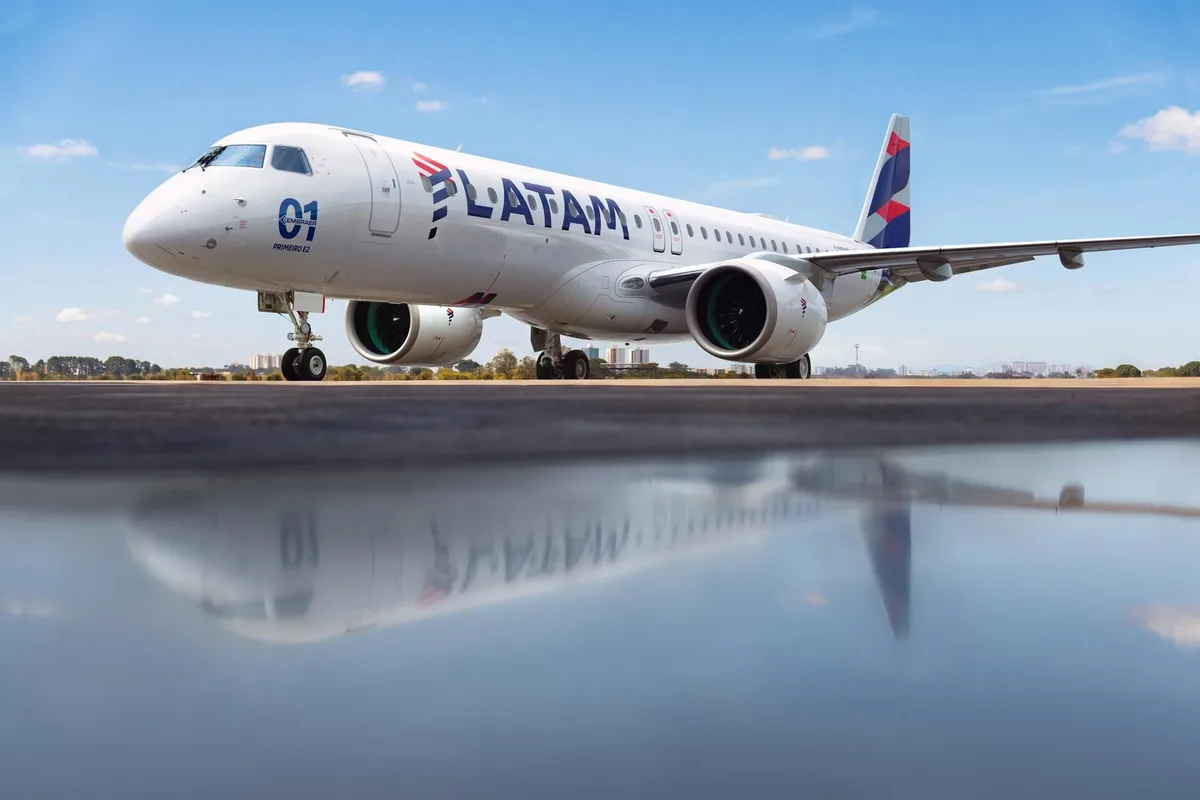 La filial brasileña de Latam Airlines recibirá su primer avión E195-E2 de Embraer de un pedido total de 74