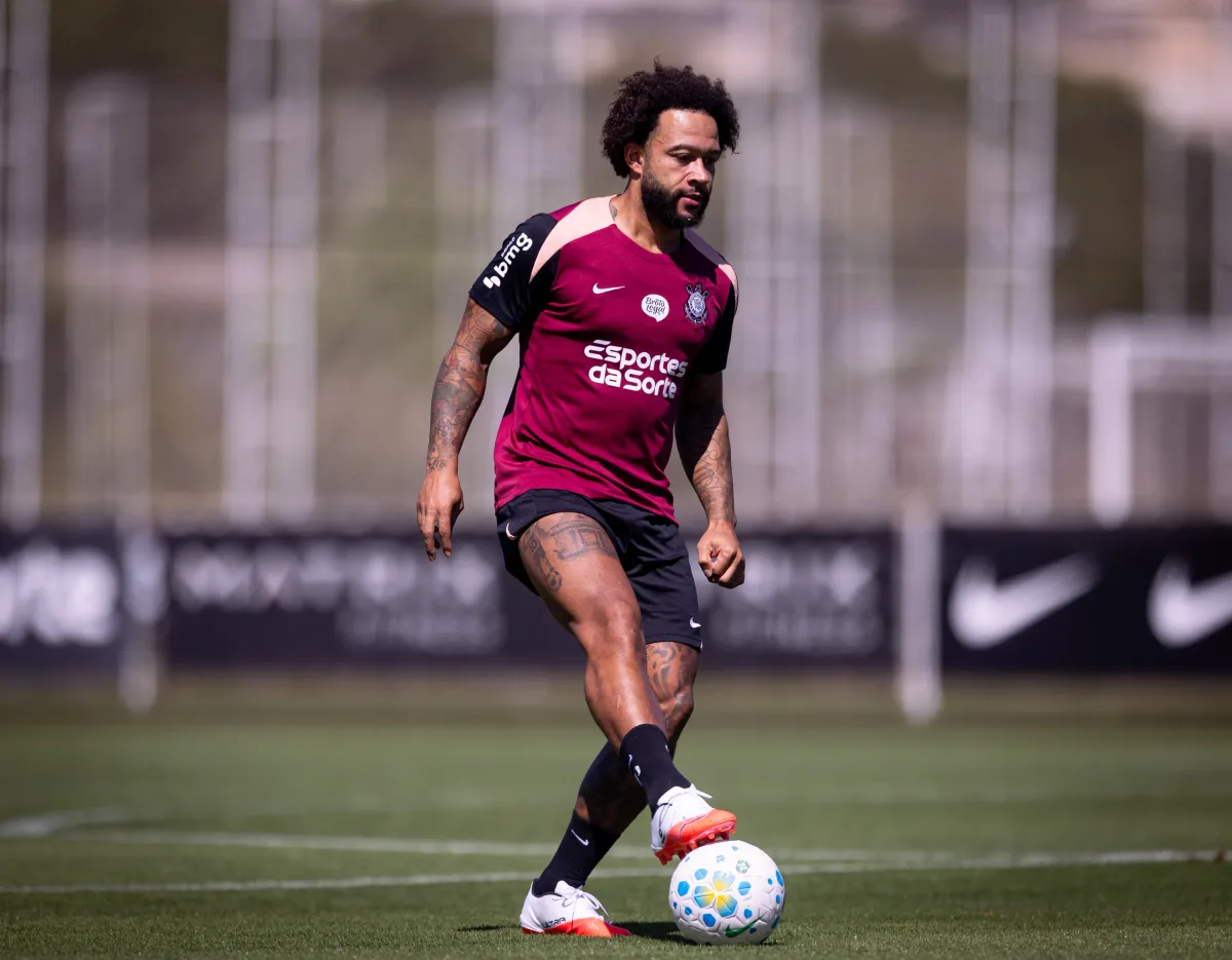 Diniz tem ausências e esboça Corinthians para clássico com Memphis titular