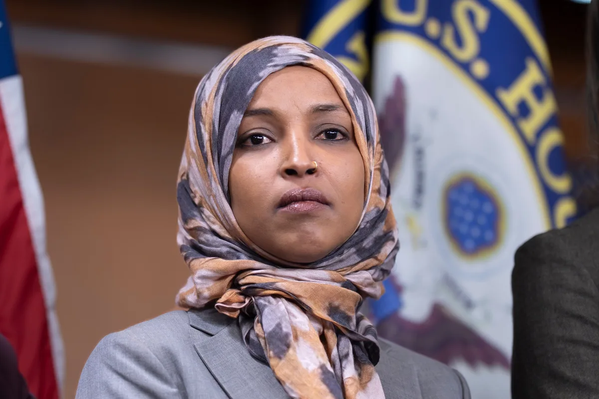 EE.UU.: allanan la vivienda de la congresista Ilhan Omar en una investigación federal sobre su documentación migratoria