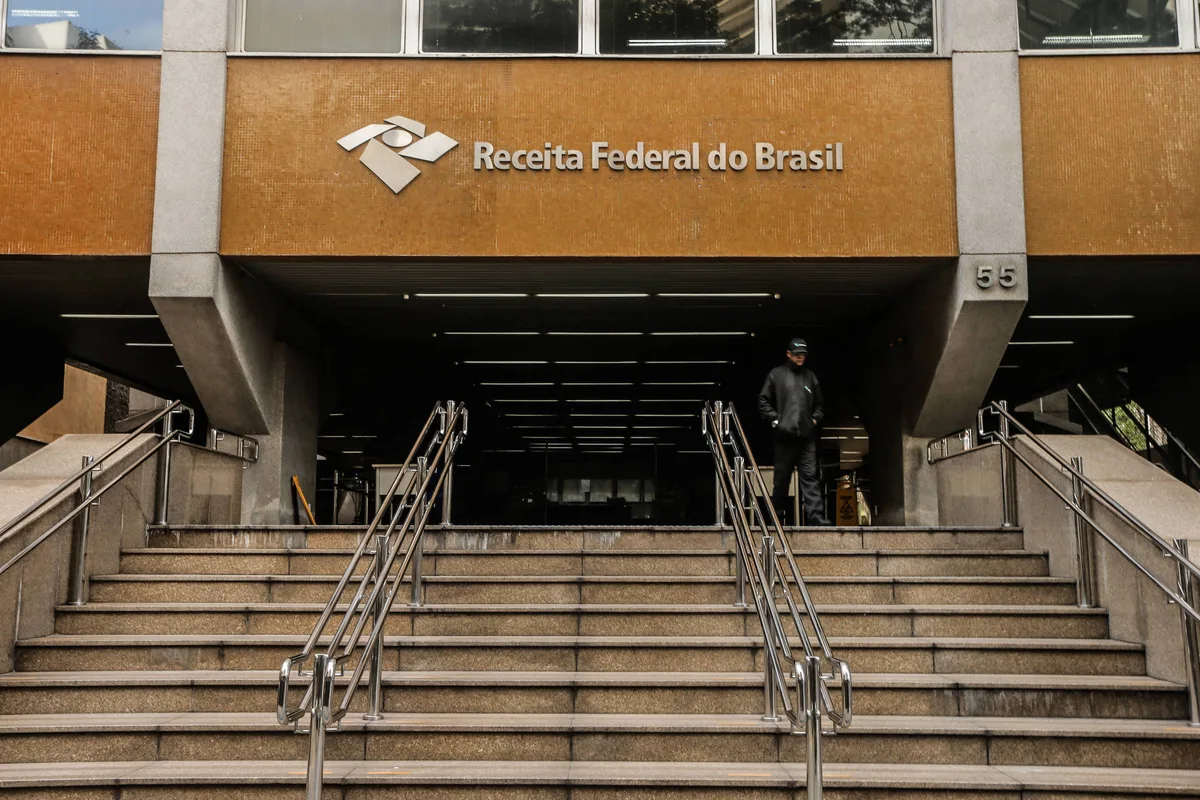 Receita, BC e Câmara dos Deputados têm concursos previstos; veja vagas