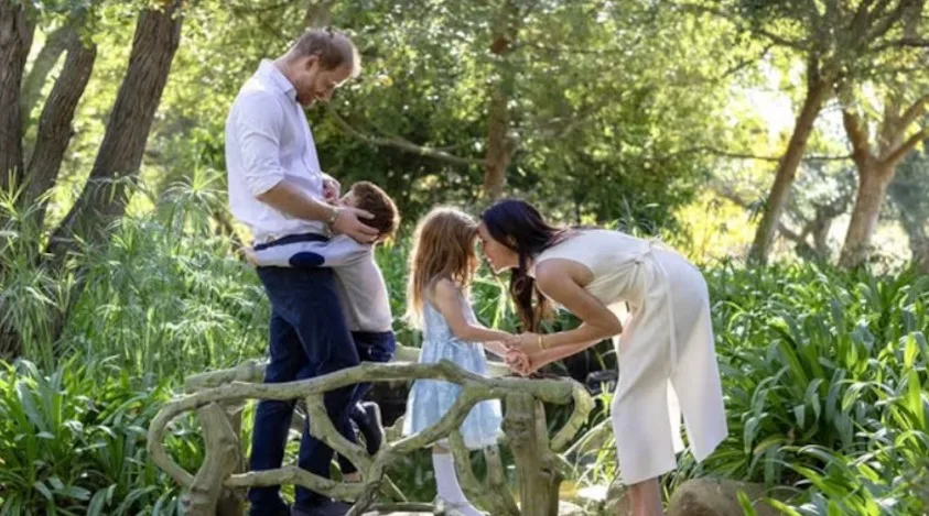 El príncipe Harry y Meghan cambian a sus hijos de colegio por motivos de seguridad