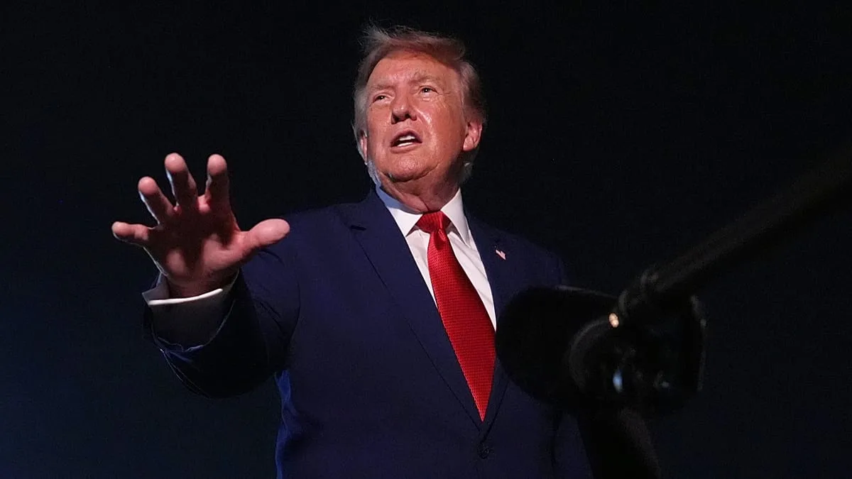 Estados Unidos: Trump considera bloqueio naval um “muro de aço” e diz manter controlo do estreito de Ormuz