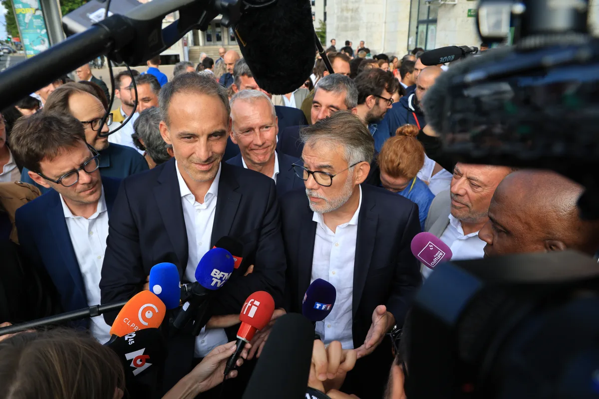 Glucksmann, Hollande et les autres : à Blois, le PS fait tourner le manège des vanités